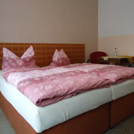 Konukevi Schwalbe 3*