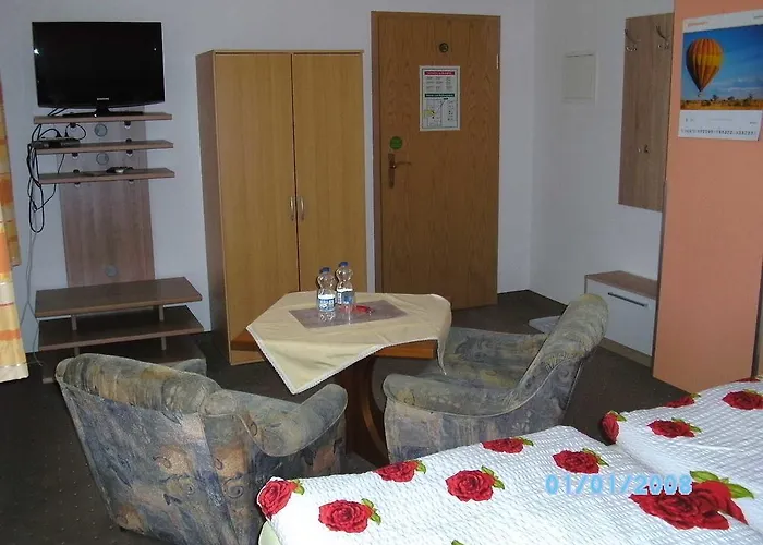 Schwalbe 3* زفينكاو